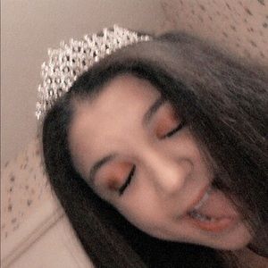 Meet your Posher, Carolyn